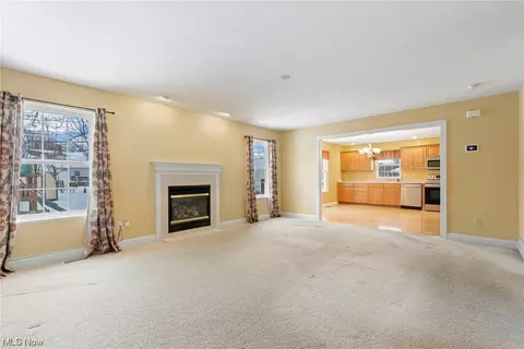 2249 Sunset Dr, Wickliffe, OH 44092 photo 3