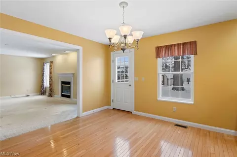 2249 Sunset Dr, Wickliffe, OH 44092 photo 10
