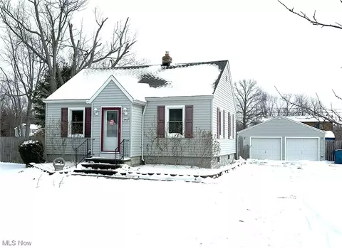 543 Lafayette Blvd, Sheffield Lake, OH 44054