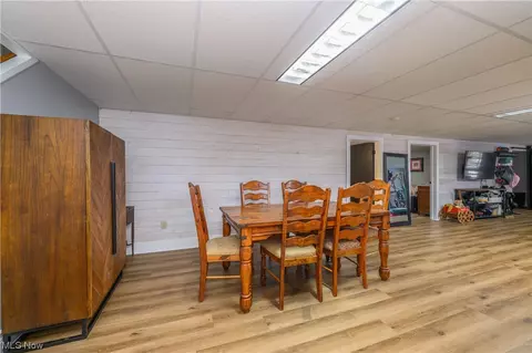 572 Wolf Ave, Wadsworth, OH 44281 photo 17