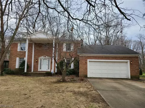 1706 Monter Ave, Louisville, OH 44641