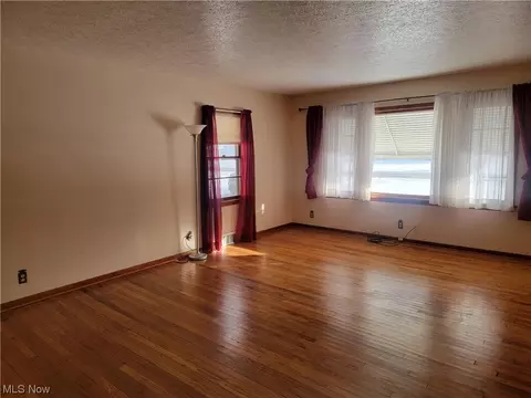 7313 First St, Mentor, OH 44060 photo 8