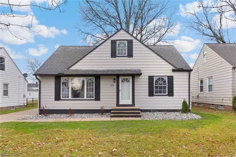 1705 Gilbert Dr, Mayfield Heights, OH 44124