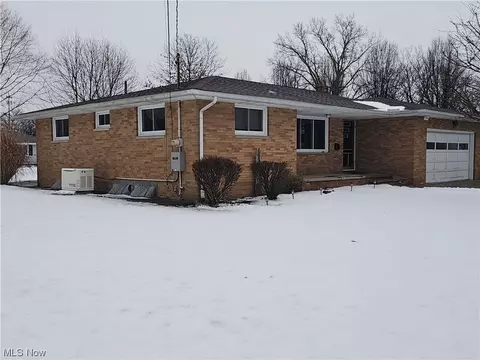 3849 N Hogan, Lorain, OH 44053