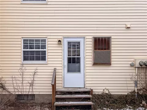 153 Ault St, Wadsworth, OH 44281 photo 6