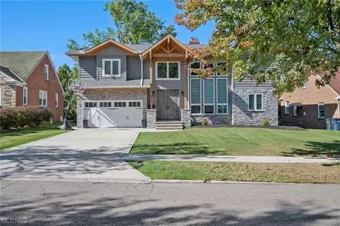 2612 Larchmont Rd, Beachwood, OH 44122