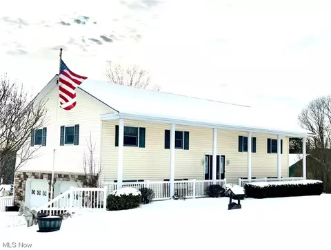 104 Willis Way, Chester, WV 26034