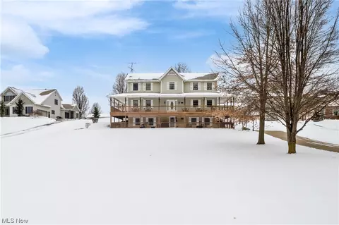 11327 Wright Rd, Uniontown, OH 44685