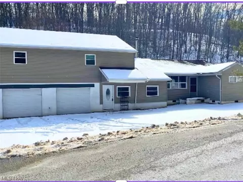 1016 Winding Rd, Parkersburg, WV 26104