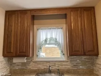 7203 Hampstead Ave, Parma, OH 44129 photo 14