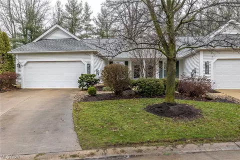 33873 Sunflower Ln, North Ridgeville, OH 44039