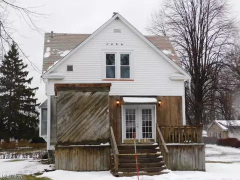 Exterior - 2232 W 10th, Ashtabula, OH 44004 photo 6 of 10