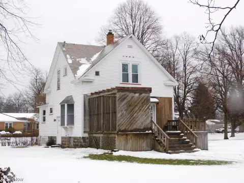 Exterior - 2232 W 10th, Ashtabula, OH 44004 photo 7 of 10