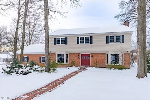 138 S Hayden Pkwy, Hudson, OH 44236