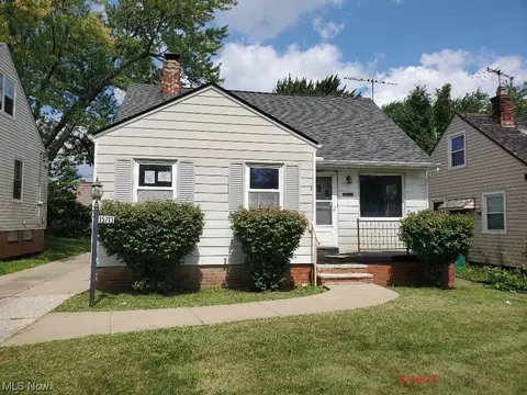 15713 Maplewood, Maple Heights, OH 44137