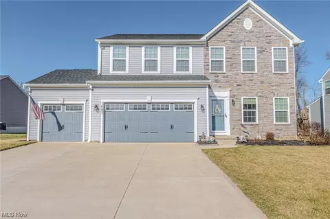 1687 Gate House St NE, Canton, OH 44721