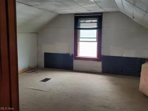 5122 Thomas St, Maple Heights, OH 44137 photo 15