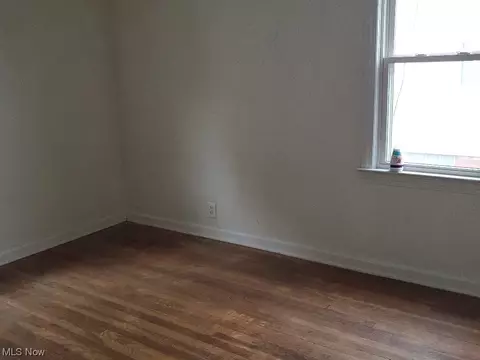5122 Thomas St, Maple Heights, OH 44137 photo 12