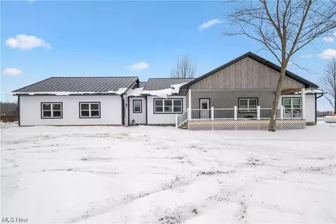 1295 Black Sea Rd, Jefferson, OH 44047
