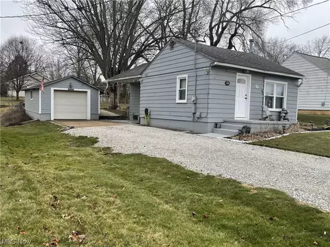 237 Bell Ave, Orrville, OH 44667