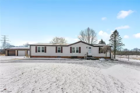 1115 W Garfield, Columbiana, OH 44408