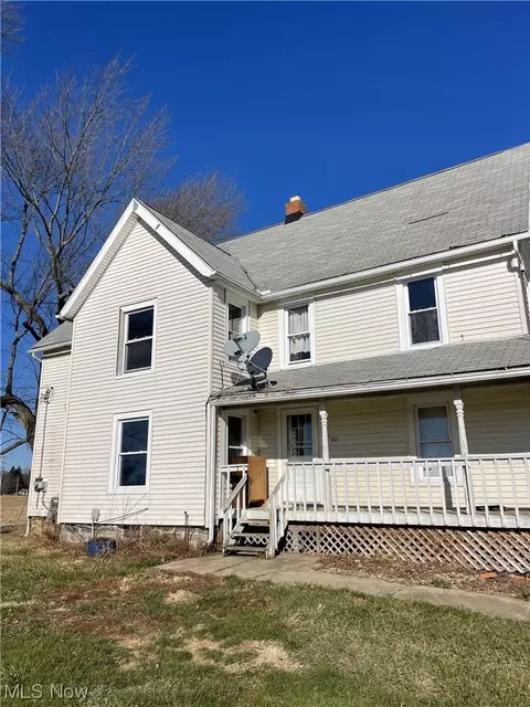 5822 State Route 82, Newton Falls, OH 44444