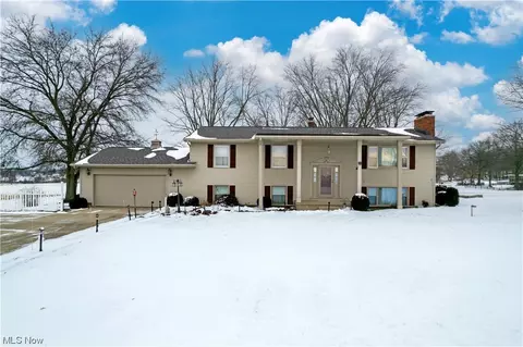 11910 Yoder Rd, Marshallville, OH 44645