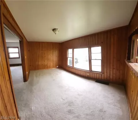 868 E Buchtel Ave, Akron, OH 44305 photo 3