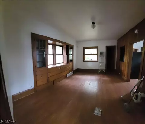 868 E Buchtel Ave, Akron, OH 44305 photo 5