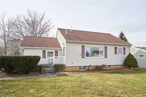 5421 Lake Rd W, Ashtabula, OH 44004