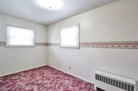 Bedroom - 5421 Lake Rd W, Ashtabula, OH 44004 photo 1 of 4