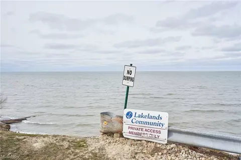 View/Area - 5421 Lake Rd W, Ashtabula, OH 44004 photo 1 of 3