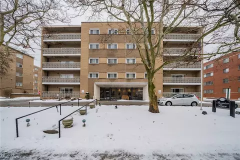 3333 Warrensville Ctr #212, Shaker Heights, OH 44122