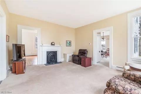 Living - 430 Indianola Rd, Boardman, OH 44512 photo 4 of 4