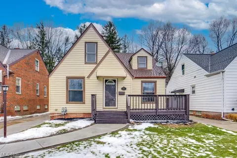 3010 Hearthstone, Parma, OH 44134