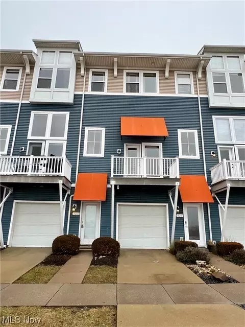 323 Arizona, Lorain, OH 44052