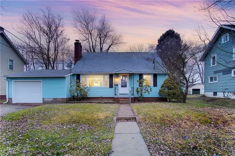 1809 Roosevelt Ave NE, Canton, OH 44705