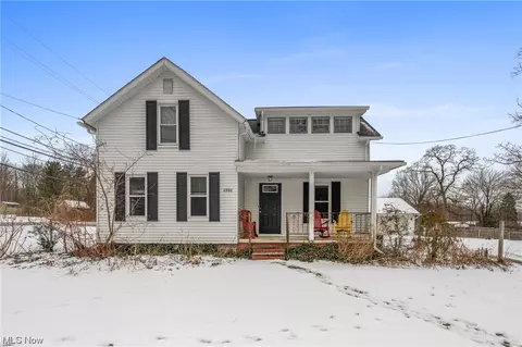 2986 Worrell Rd, Willoughby Hills, OH 44094