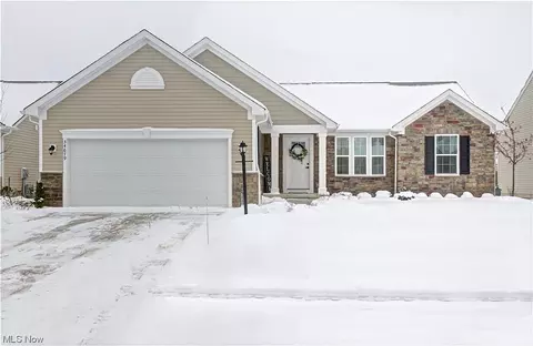 34679 Legends Way, Grafton, OH 44044