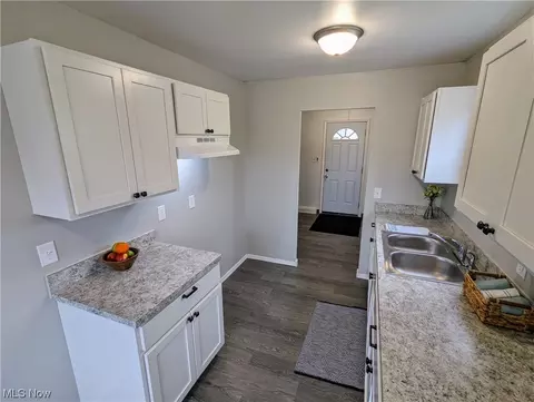 569 Willow Park, Elyria, OH 44035 photo 8