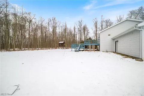 Exterior - 569 Hanson Pl, Geneva, OH 44041 photo 5 of 10