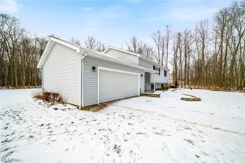 Exterior - 569 Hanson Pl, Geneva, OH 44041 photo 1 of 10