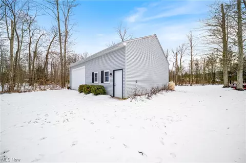 Exterior - 569 Hanson Pl, Geneva, OH 44041 photo 3 of 10