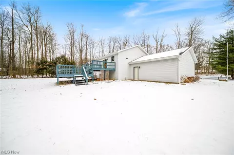 Exterior - 569 Hanson Pl, Geneva, OH 44041 photo 6 of 10