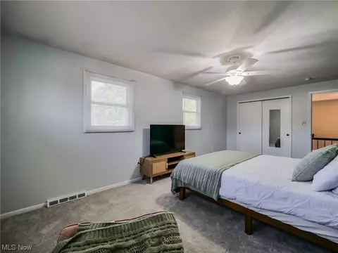 Bedroom - 4018 Steven Dr, Seven Hills, OH 44131 photo 3 of 6