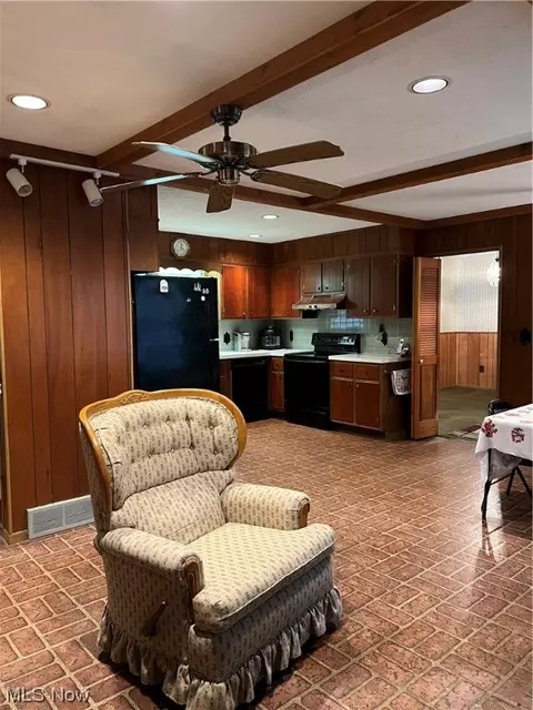 4711 Diane Dr, Ashtabula, OH 44004 photo 14
