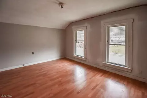 864 Diagonal Rd, Akron, OH 44320 photo 12