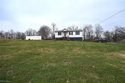 51027 O R And W Sta, Jacobsburg, OH 43933