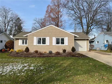 260 Jananna, Berea, OH 44017
