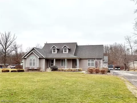 967 Ohltown Girard Rd, Mineral Ridge, OH 44440
